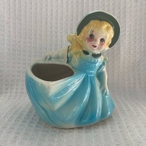 USA Vintage Pottery Girl With A Bonnet Planter
